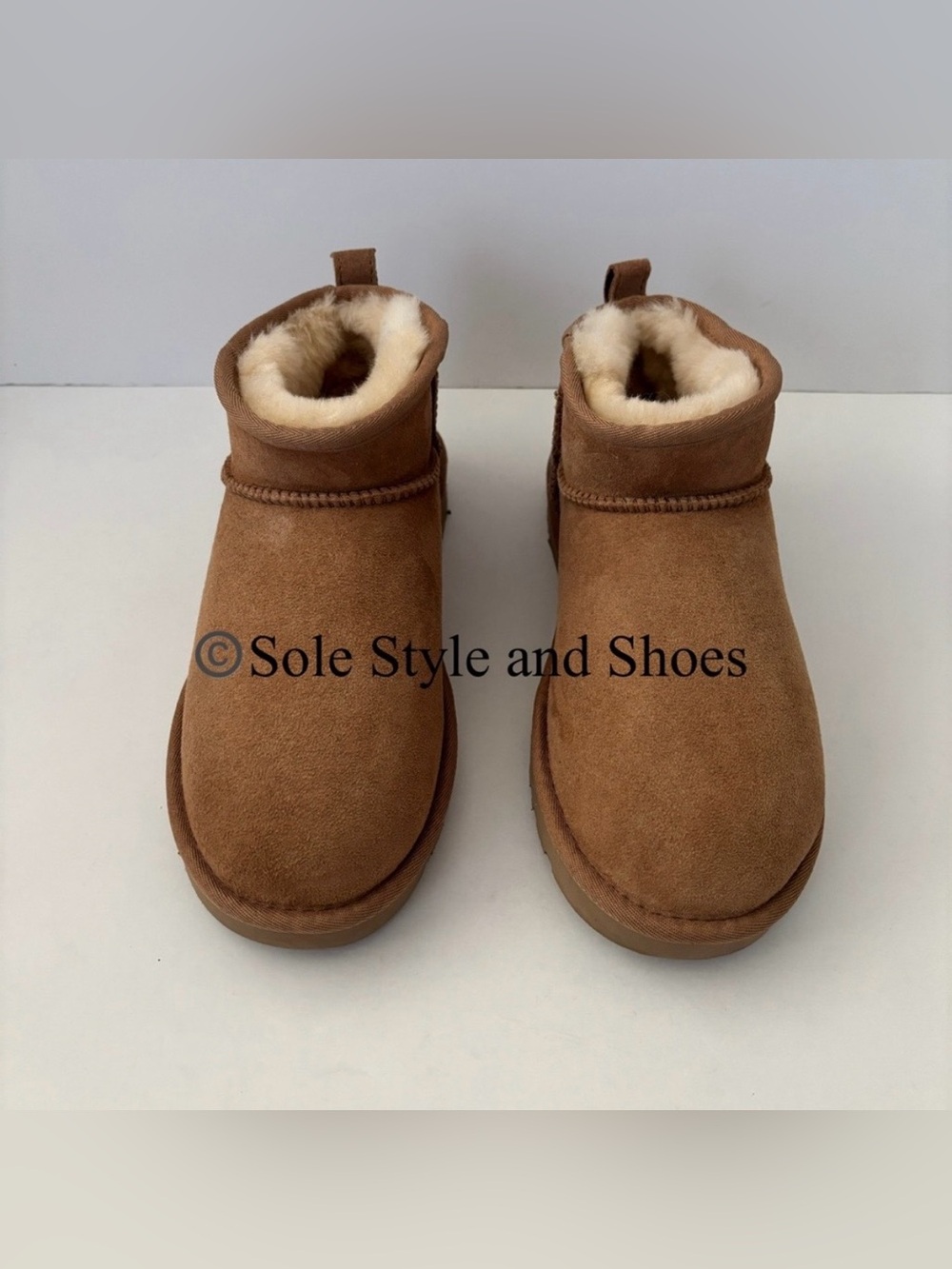 UGG Classic Ultra Mini Boots Chestnut 8 New without Box - Picture 3 of 11